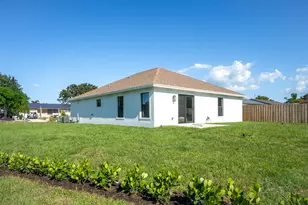 5048 SE Alicia St, Stuart, FL 34997 - Photo 22