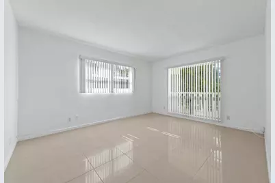 2755 NE 28th Avenue #F-1, Lighthouse Point, FL 33064 - Photo 10