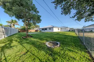 651 SE Degan Dr, Port Saint Lucie, FL 34983 - Photo 28