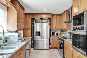 2500 NW 3rd Ave, Wilton Manors, FL 33311 - Photo 10
