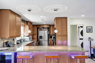 2500 NW 3rd Ave, Wilton Manors, FL 33311 - Photo 8