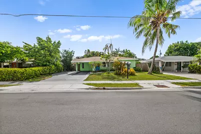 400 NW 52nd Court, Oakland Park, FL 33309 - Photo 1