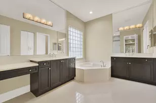 10469 Whitewind Circle, Boynton Beach, FL 33473 - Photo 24