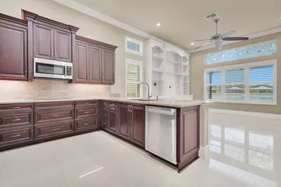 10469 Whitewind Circle, Boynton Beach, FL 33473 - Photo 14