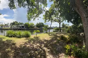 2060 NW 37th St, Oakland Park, FL 33309 - Photo 24