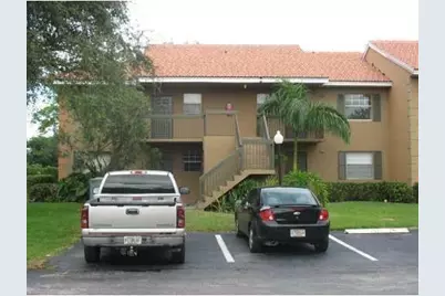 729 NW 103rd Terrace #201, Pembroke Pines, FL 33026 - Photo 1