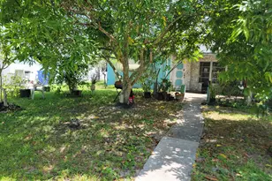 5165 SW 10th Ct, Margate, FL 33068 - Photo 2