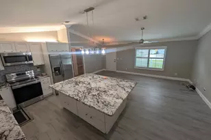 625 Coconut Ave N, Port Saint Lucie, FL 34952 - Photo 8