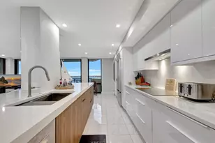 5460 N Ocean Dr, Singer Island, FL 33404 - Photo 18