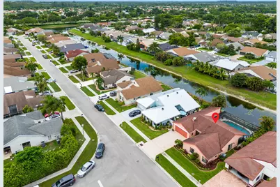 21082 Rustlewood Avenue, Boca Raton, FL 33428 - Photo 32