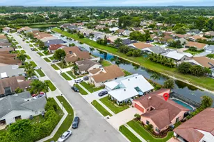 21082 Rustlewood Ave, Boca Raton, FL 33428 - Photo 32