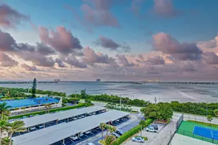 5460 N Ocean Dr, Singer Island, FL 33404 - Photo 26