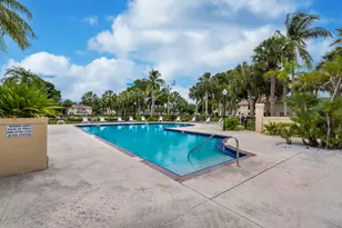 8135 Bridgewater Ct, Lake Clarke Shores, FL 33406 - Photo 32