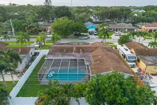 4421 NW 2nd Ct, Coconut Creek, FL 33066 - Photo 2