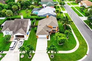 139 Royal Pine Cir S, Royal Palm Beach, FL 33411 - Photo 40