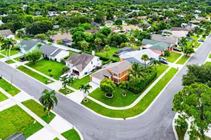139 Royal Pine Cir S, Royal Palm Beach, FL 33411 - Photo 50