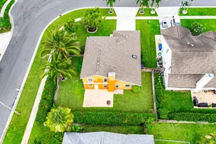 139 Royal Pine Cir S, Royal Palm Beach, FL 33411 - Photo 24