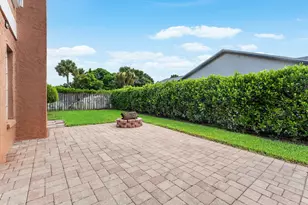139 Royal Pine Cir S, Royal Palm Beach, FL 33411 - Photo 40