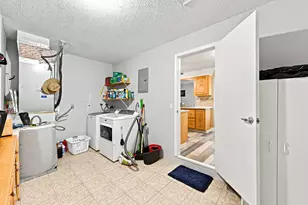 8960 NW 12th Pl, Plantation, FL 33322 - Photo 34
