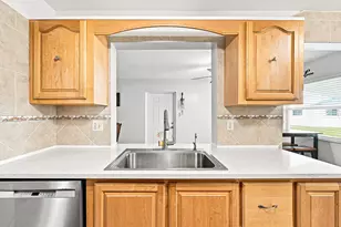 8960 NW 12th Pl, Plantation, FL 33322 - Photo 18