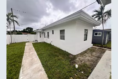 612 NW 6th Court #2, Hallandale Beach, FL 33009 - Photo 2