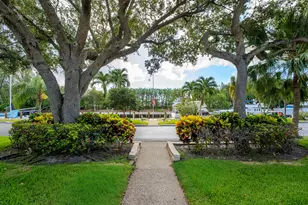 6319 Bay Club Dr, Fort Lauderdale, FL 33308 - Photo 38