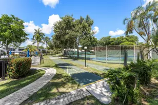 6319 Bay Club Dr, Fort Lauderdale, FL 33308 - Photo 44