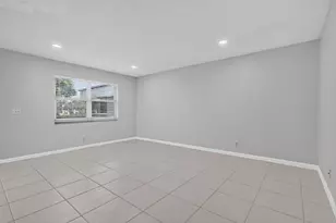 40 Burgundy A, Delray Beach, FL 33484 - Photo 4