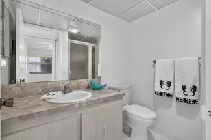 40 Burgundy A, Delray Beach, FL 33484 - Photo 18