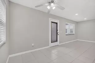 40 Burgundy A, Delray Beach, FL 33484 - Photo 10