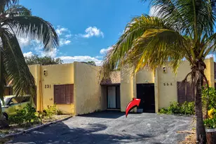 221 NW 43rd Pl, Deerfield Beach, FL 33064 - Photo 1