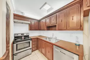 221 NW 43rd Pl, Deerfield Beach, FL 33064 - Photo 44