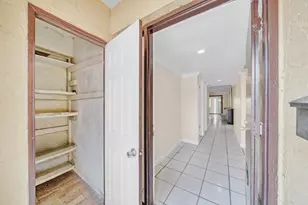 221 NW 43rd Pl, Deerfield Beach, FL 33064 - Photo 4