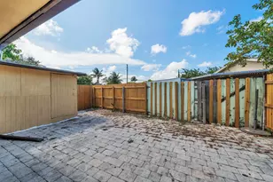 221 NW 43rd Pl, Deerfield Beach, FL 33064 - Photo 34
