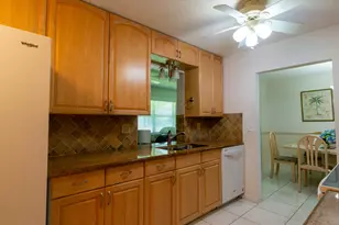 715 SW 18th St, Boynton Beach, FL 33426 - Photo 8