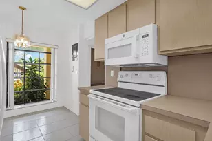 2011 SW 15th St, Deerfield Beach, FL 33442 - Photo 6