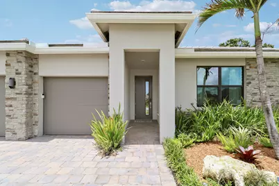 1490 SW Lago Circle, Palm City, FL 34990 - Photo 4