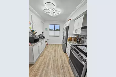 2811 Village Boulevard #302, West Palm Beach, FL 33409 - Photo 6