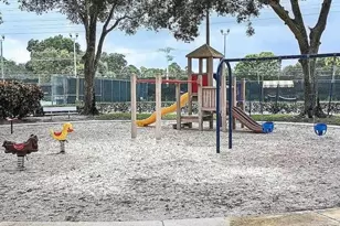 2811 Village Blvd, West Palm Beach, FL 33409 - Photo 40
