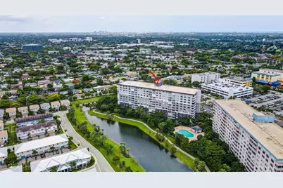 3850 Washington Street #812, Hollywood, FL 33021 - Photo 2
