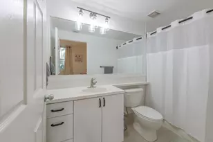 780 S Sapodilla Ave, West Palm Beach, FL 33401 - Photo 4