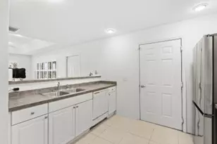 1731 N Dovetail Dr, Fort Pierce, FL 34982 - Photo 6