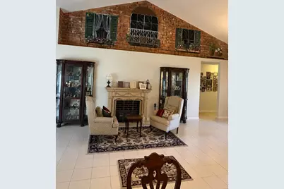 16320 NW 9th Drive, Pembroke Pines, FL 33028 - Photo 4