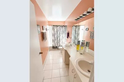 16320 NW 9th Drive, Pembroke Pines, FL 33028 - Photo 12