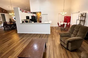 16320 NW 9th Dr, Pembroke Pines, FL 33028 - Photo 8