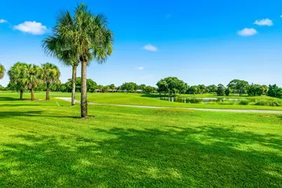 700 Summerwood Lane SW, Vero Beach, FL 32962 - Photo 4