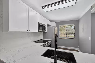 6935 Huntington Lane #207, Delray Beach, FL 33446 - Photo 2