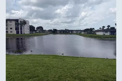 127 Lake Rebecca Drive, West Palm Beach, FL 33411 - Photo 2