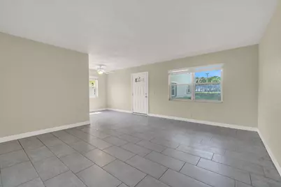 742 Normandy P, Delray Beach, FL 33484 - Photo 4