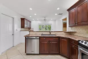 11453 Shady Oaks Ln, North Palm Beach, FL 33408 - Photo 20